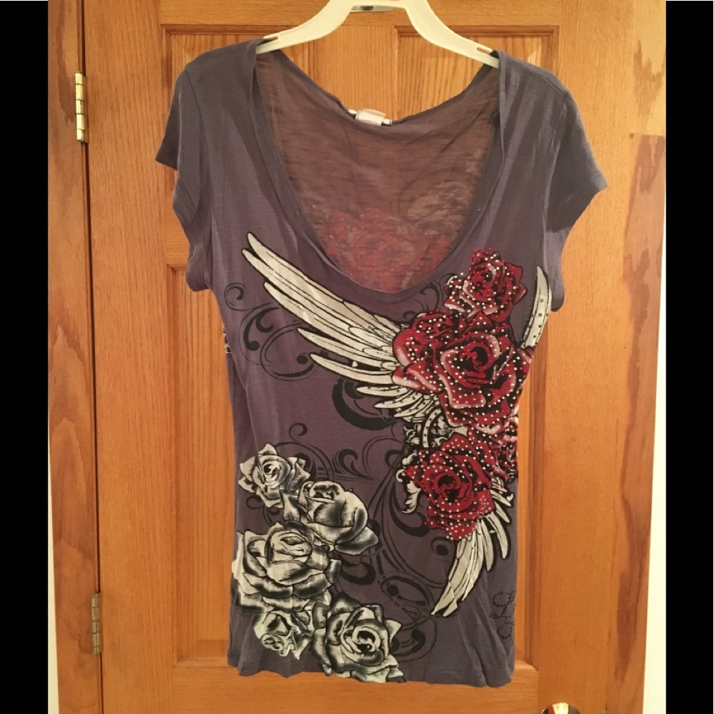 Short-sleeved scoop-neck T-shirt